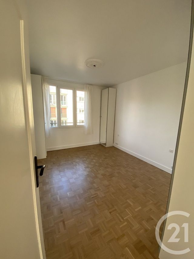 Appartement F4 à louer - 4 pièces - 71.08 m2 - ST MAUR DES FOSSES - 94 - ILE-DE-FRANCE - Century 21 La Pie