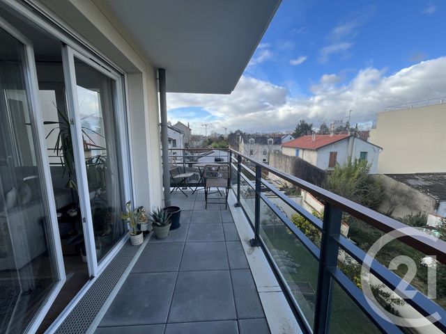 Appartement F3 à louer - 3 pièces - 65.41 m2 - ST MAUR DES FOSSES - 94 - ILE-DE-FRANCE - Century 21 La Pie