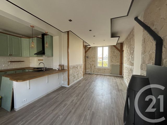 Appartement F3 à louer - 3 pièces - 60.1 m2 - ST MAUR DES FOSSES - 94 - ILE-DE-FRANCE - Century 21 La Pie