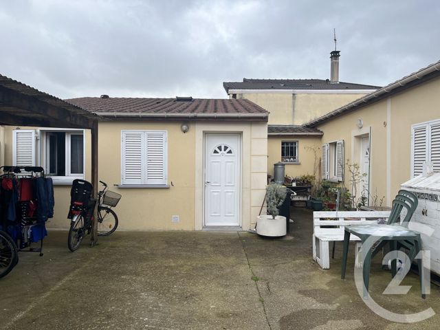 Immeuble à vendre ST MAUR DES FOSSES