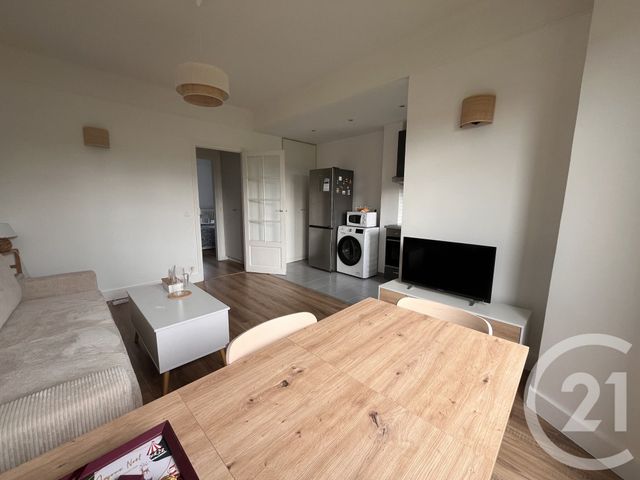 Appartement F2 à louer - 2 pièces - 39.32 m2 - LA VARENNE ST HILAIRE - 94 - ILE-DE-FRANCE - Century 21 La Pie