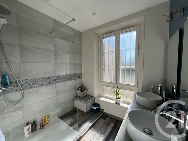 maison à vendre - 7 pièces - 143.6 m2 - ST MAUR DES FOSSES - 94 - ILE-DE-FRANCE - Century 21 La Pie