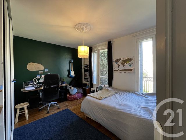 maison à vendre - 7 pièces - 143.6 m2 - ST MAUR DES FOSSES - 94 - ILE-DE-FRANCE - Century 21 La Pie