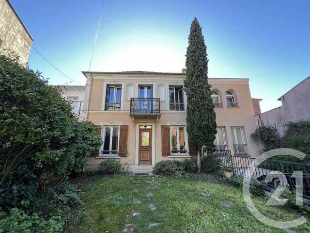 maison à vendre - 7 pièces - 143.6 m2 - ST MAUR DES FOSSES - 94 - ILE-DE-FRANCE - Century 21 La Pie