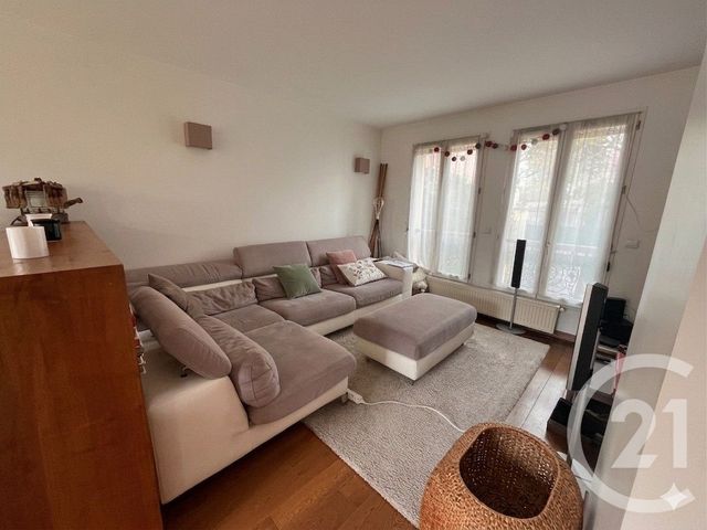 maison à vendre - 7 pièces - 143.6 m2 - ST MAUR DES FOSSES - 94 - ILE-DE-FRANCE - Century 21 La Pie