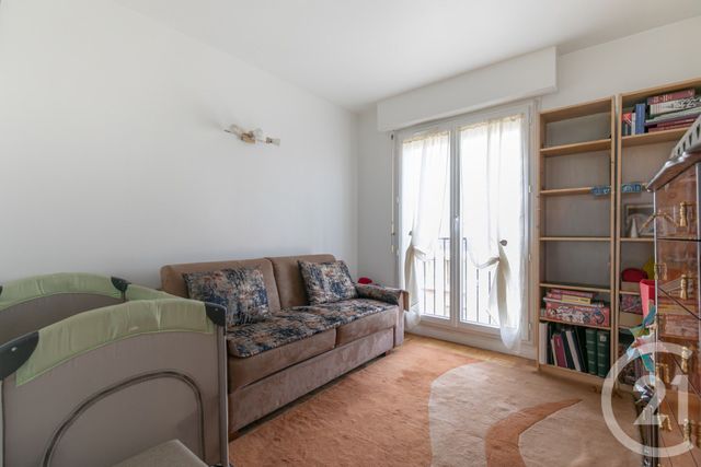 Appartement F5 à vendre - 5 pièces - 96.36 m2 - ST MAUR DES FOSSES - 94 - ILE-DE-FRANCE - Century 21 La Pie