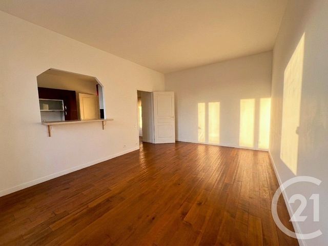 Appartement F2 à vendre - 2 pièces - 44.49 m2 - ST MAUR DES FOSSES - 94 - ILE-DE-FRANCE - Century 21 La Pie