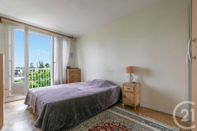 Appartement F3 à vendre - 3 pièces - 72.0 m2 - ST MAUR DES FOSSES - 94 - ILE-DE-FRANCE - Century 21 La Pie