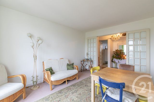 Appartement F3 à vendre - 3 pièces - 72.0 m2 - ST MAUR DES FOSSES - 94 - ILE-DE-FRANCE - Century 21 La Pie
