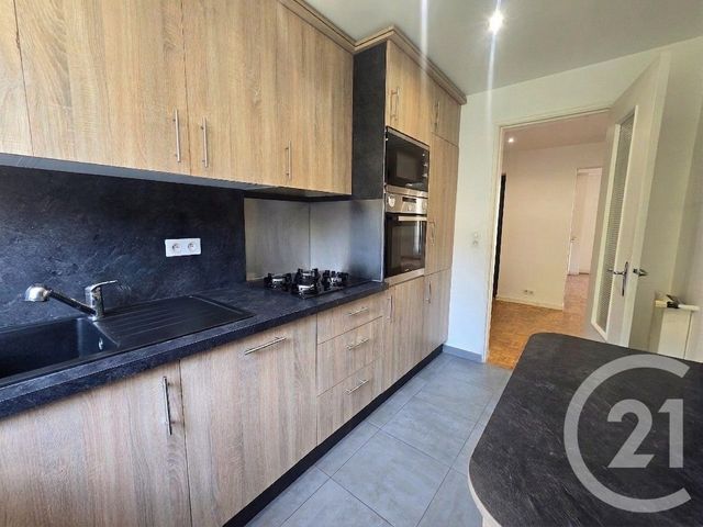 Appartement F5 à vendre - 5 pièces - 92.76 m2 - ST MAUR DES FOSSES - 94 - ILE-DE-FRANCE - Century 21 La Pie