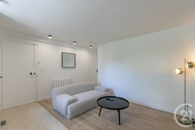 Appartement F2 à louer - 2 pièces - 34.7 m2 - ST MAUR DES FOSSES - 94 - ILE-DE-FRANCE - Century 21 La Pie