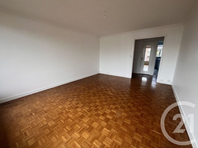 Appartement F3 à louer - 3 pièces - 59.52 m2 - LA VARENNE ST HILAIRE - 94 - ILE-DE-FRANCE - Century 21 La Pie