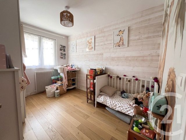 Appartement F3 à vendre - 3 pièces - 52.86 m2 - ST MAUR DES FOSSES - 94 - ILE-DE-FRANCE - Century 21 La Pie