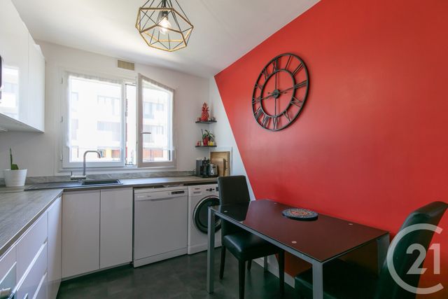 Appartement F3 à vendre - 3 pièces - 71.02 m2 - ST MAUR DES FOSSES - 94 - ILE-DE-FRANCE - Century 21 La Pie