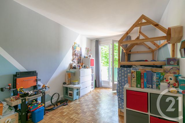 Appartement F3 à vendre - 3 pièces - 71.02 m2 - ST MAUR DES FOSSES - 94 - ILE-DE-FRANCE - Century 21 La Pie