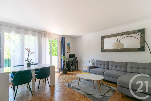 Appartement F3 à vendre - 3 pièces - 71.02 m2 - ST MAUR DES FOSSES - 94 - ILE-DE-FRANCE - Century 21 La Pie