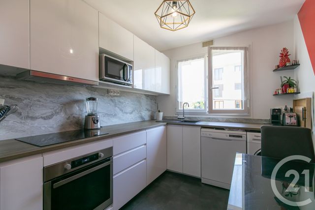 Appartement F3 à vendre - 3 pièces - 71.02 m2 - ST MAUR DES FOSSES - 94 - ILE-DE-FRANCE - Century 21 La Pie