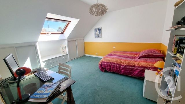 maison à vendre - 8 pièces - 183.77 m2 - ST MAUR DES FOSSES - 94 - ILE-DE-FRANCE - Century 21 La Pie