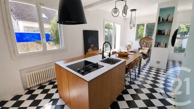 maison à vendre - 6 pièces - 142.0 m2 - ST MAUR DES FOSSES - 94 - ILE-DE-FRANCE - Century 21 La Pie