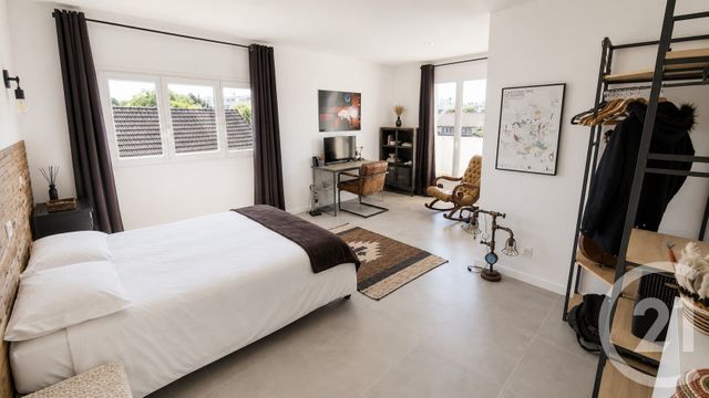 maison à vendre - 6 pièces - 142.0 m2 - ST MAUR DES FOSSES - 94 - ILE-DE-FRANCE - Century 21 La Pie