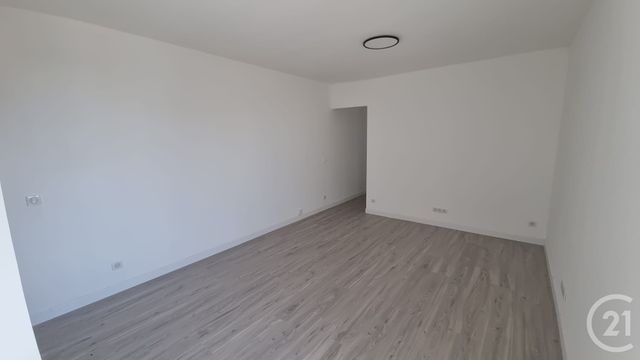 Appartement F3 à louer - 3 pièces - 54.04 m2 - ST MAUR DES FOSSES - 94 - ILE-DE-FRANCE - Century 21 La Pie