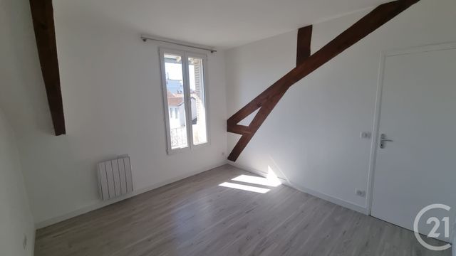 Appartement F3 à louer - 3 pièces - 54.04 m2 - ST MAUR DES FOSSES - 94 - ILE-DE-FRANCE - Century 21 La Pie