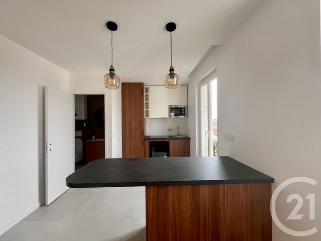 Appartement F2 à louer - 2 pièces - 46.81 m2 - LA VARENNE ST HILAIRE - 94 - ILE-DE-FRANCE - Century 21 La Pie