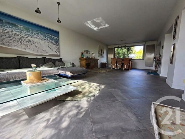 maison à vendre - 7 pièces - 210.0 m2 - ST MAUR DES FOSSES - 94 - ILE-DE-FRANCE - Century 21 La Pie