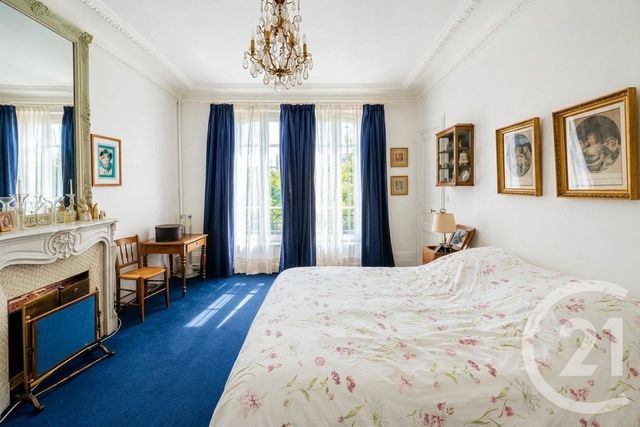 maison à vendre - 10 pièces - 272.0 m2 - ST MAUR DES FOSSES - 94 - ILE-DE-FRANCE - Century 21 La Pie