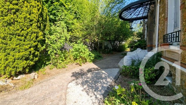 maison à vendre - 10 pièces - 272.0 m2 - ST MAUR DES FOSSES - 94 - ILE-DE-FRANCE - Century 21 La Pie