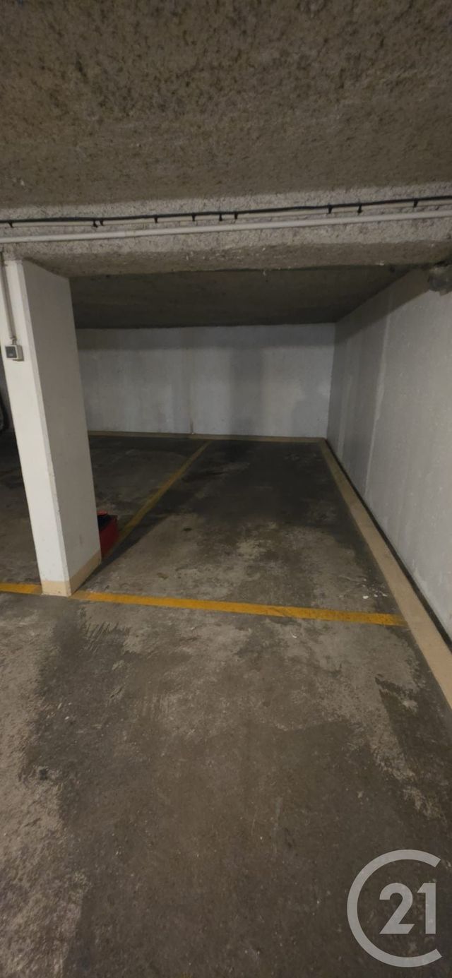 Appartement F1 à louer - 1 pièce - 23.4 m2 - LA VARENNE ST HILAIRE - 94 - ILE-DE-FRANCE - Century 21 La Pie