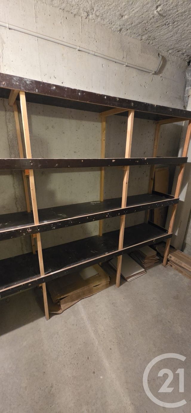 Appartement F1 à louer - 1 pièce - 23.4 m2 - LA VARENNE ST HILAIRE - 94 - ILE-DE-FRANCE - Century 21 La Pie