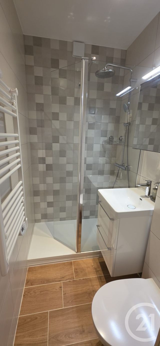 Appartement F1 à louer - 1 pièce - 23.4 m2 - LA VARENNE ST HILAIRE - 94 - ILE-DE-FRANCE - Century 21 La Pie