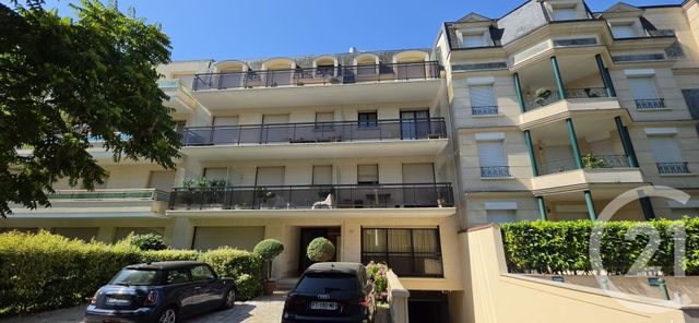 Appartement F1 à louer - 1 pièce - 23.4 m2 - LA VARENNE ST HILAIRE - 94 - ILE-DE-FRANCE - Century 21 La Pie