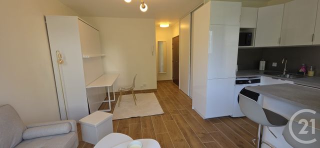 Appartement F1 à louer - 1 pièce - 23.4 m2 - LA VARENNE ST HILAIRE - 94 - ILE-DE-FRANCE - Century 21 La Pie