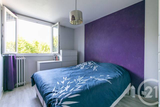 Appartement F4 à vendre - 4 pièces - 66.45 m2 - ST MAUR DES FOSSES - 94 - ILE-DE-FRANCE - Century 21 La Pie