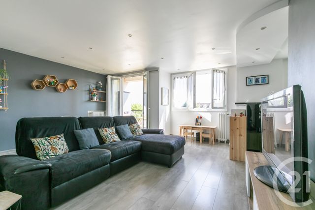 Appartement F4 à vendre - 4 pièces - 66.45 m2 - ST MAUR DES FOSSES - 94 - ILE-DE-FRANCE - Century 21 La Pie