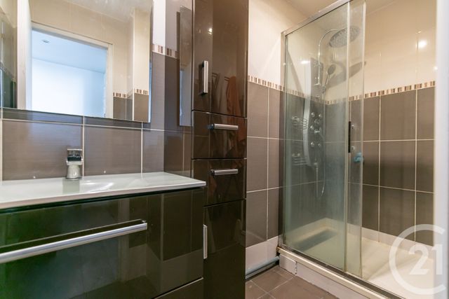 Appartement F4 à vendre - 4 pièces - 66.45 m2 - ST MAUR DES FOSSES - 94 - ILE-DE-FRANCE - Century 21 La Pie