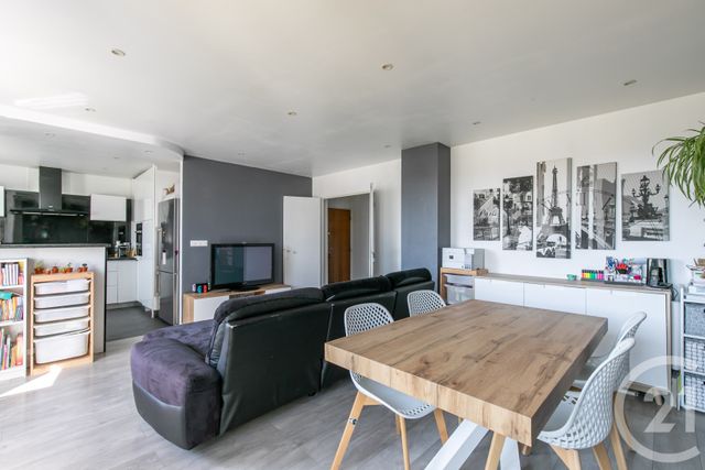 Appartement F4 à vendre - 4 pièces - 66.45 m2 - ST MAUR DES FOSSES - 94 - ILE-DE-FRANCE - Century 21 La Pie