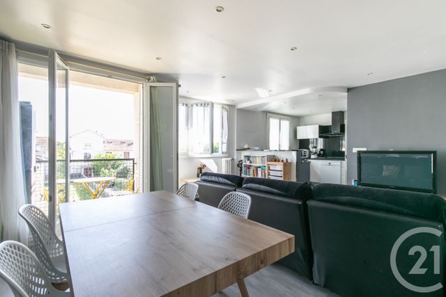 Appartement F4 à vendre - 4 pièces - 66.45 m2 - ST MAUR DES FOSSES - 94 - ILE-DE-FRANCE - Century 21 La Pie