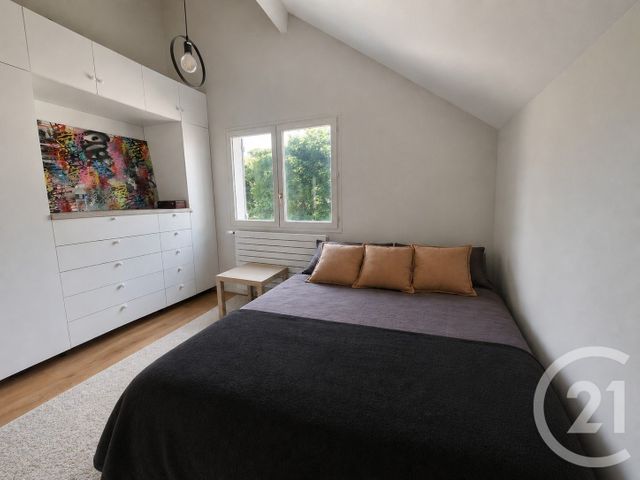 maison à vendre - 5 pièces - 115.73 m2 - ST MAUR DES FOSSES - 94 - ILE-DE-FRANCE - Century 21 La Pie