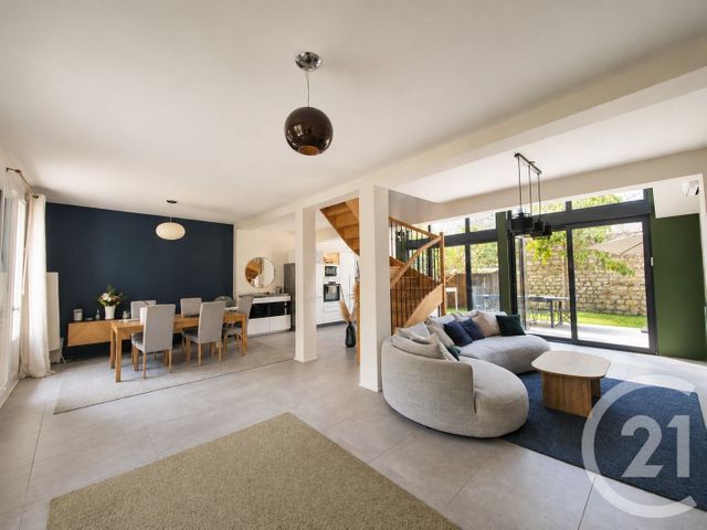 maison à vendre - 5 pièces - 115.73 m2 - ST MAUR DES FOSSES - 94 - ILE-DE-FRANCE - Century 21 La Pie