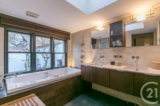 maison à louer - 5 pièces - 97.0 m2 - ST MAUR DES FOSSES - 94 - ILE-DE-FRANCE - Century 21 La Pie