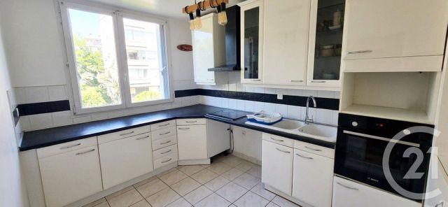 Appartement F3 à louer - 3 pièces - 63.2 m2 - SUCY EN BRIE - 94 - ILE-DE-FRANCE - Century 21 La Pie