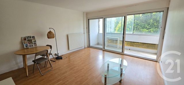 Appartement F3 à louer - 3 pièces - 63.2 m2 - SUCY EN BRIE - 94 - ILE-DE-FRANCE - Century 21 La Pie