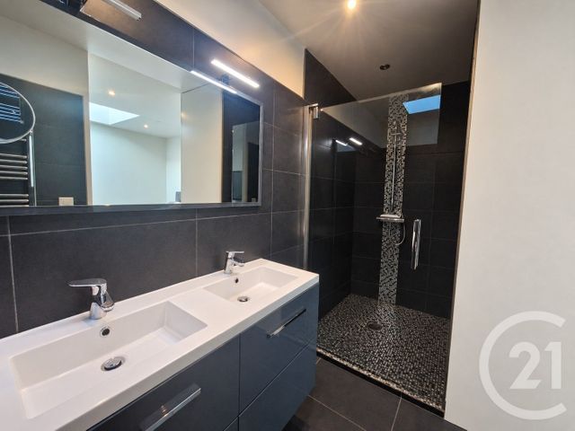 maison à vendre - 5 pièces - 149.85 m2 - ST MAUR DES FOSSES - 94 - ILE-DE-FRANCE - Century 21 La Pie