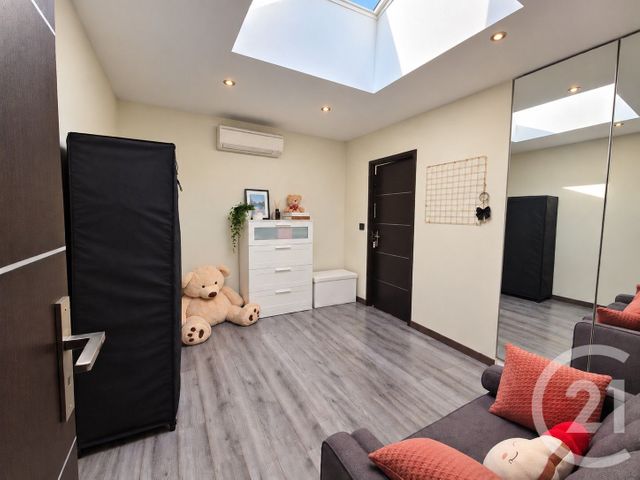 maison à vendre - 5 pièces - 149.85 m2 - ST MAUR DES FOSSES - 94 - ILE-DE-FRANCE - Century 21 La Pie