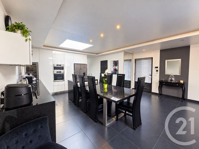 maison à vendre - 5 pièces - 149.85 m2 - ST MAUR DES FOSSES - 94 - ILE-DE-FRANCE - Century 21 La Pie