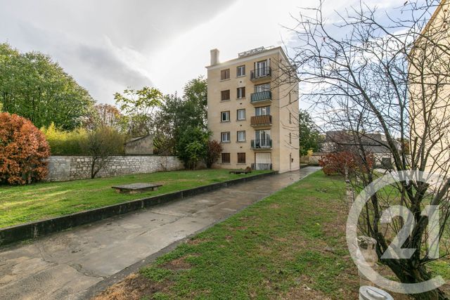 Appartement F2 à vendre - 2 pièces - 42.23 m2 - ST MAUR DES FOSSES - 94 - ILE-DE-FRANCE - Century 21 La Pie