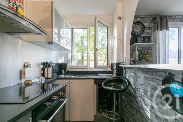 Appartement F2 à vendre - 2 pièces - 42.23 m2 - ST MAUR DES FOSSES - 94 - ILE-DE-FRANCE - Century 21 La Pie